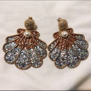 Shell earrings